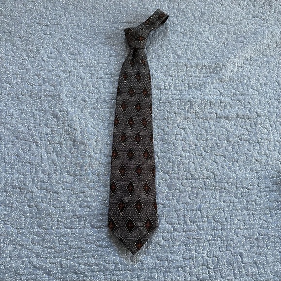 Ermenegildo Zegna Tie Gray & Brown Silk Made in Italy Formal Size 58” x 3.75” - Picture 4 of 10
